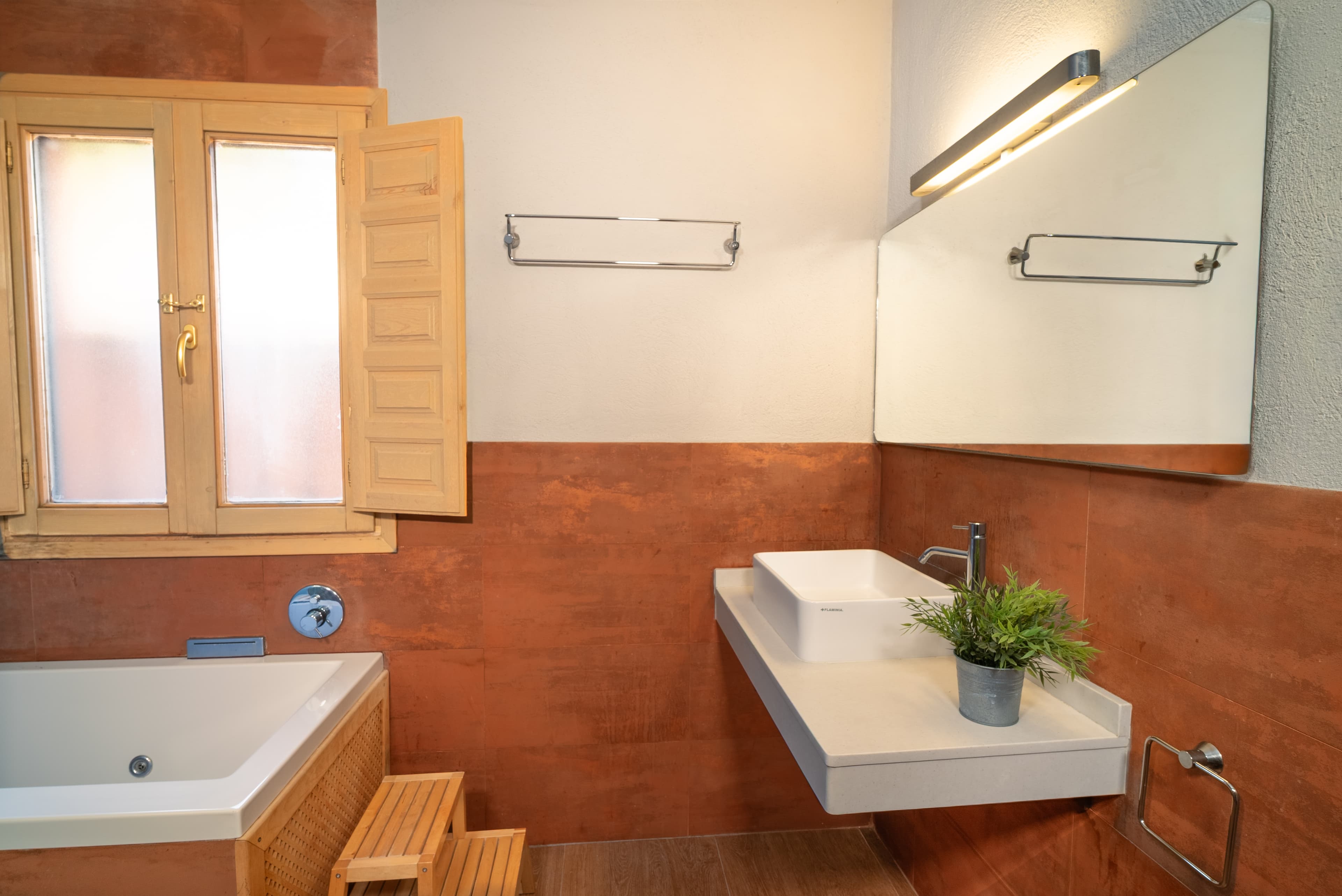 /images/rooms/ROOM_3_3.jpg